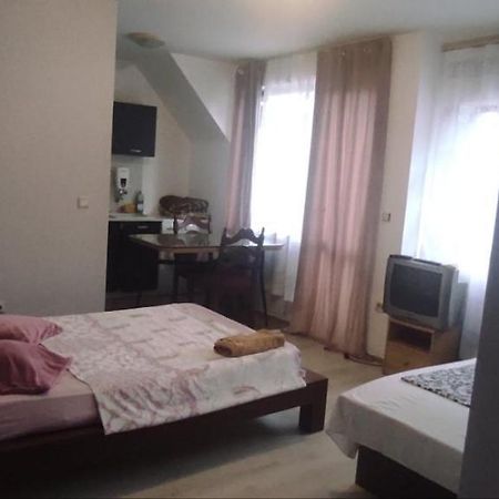 Apartment Ivaylo Varna Exterior photo