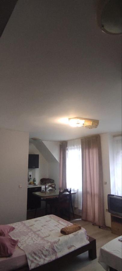 Apartment Ivaylo Varna Exterior photo